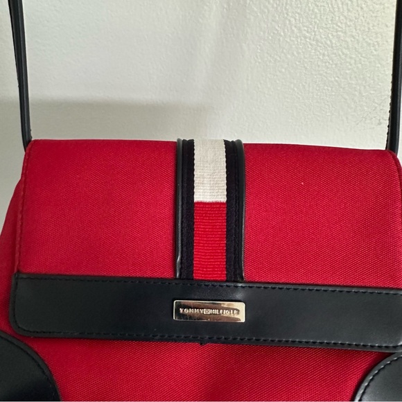 Tommy Hilfiger iconic flag stripe crossbody mini bag - Picture 4 of 10